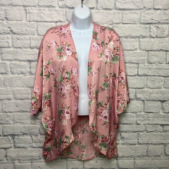 Haptics Pink Satin Floral Oversized Kimono size Small - Picture 2 of 9